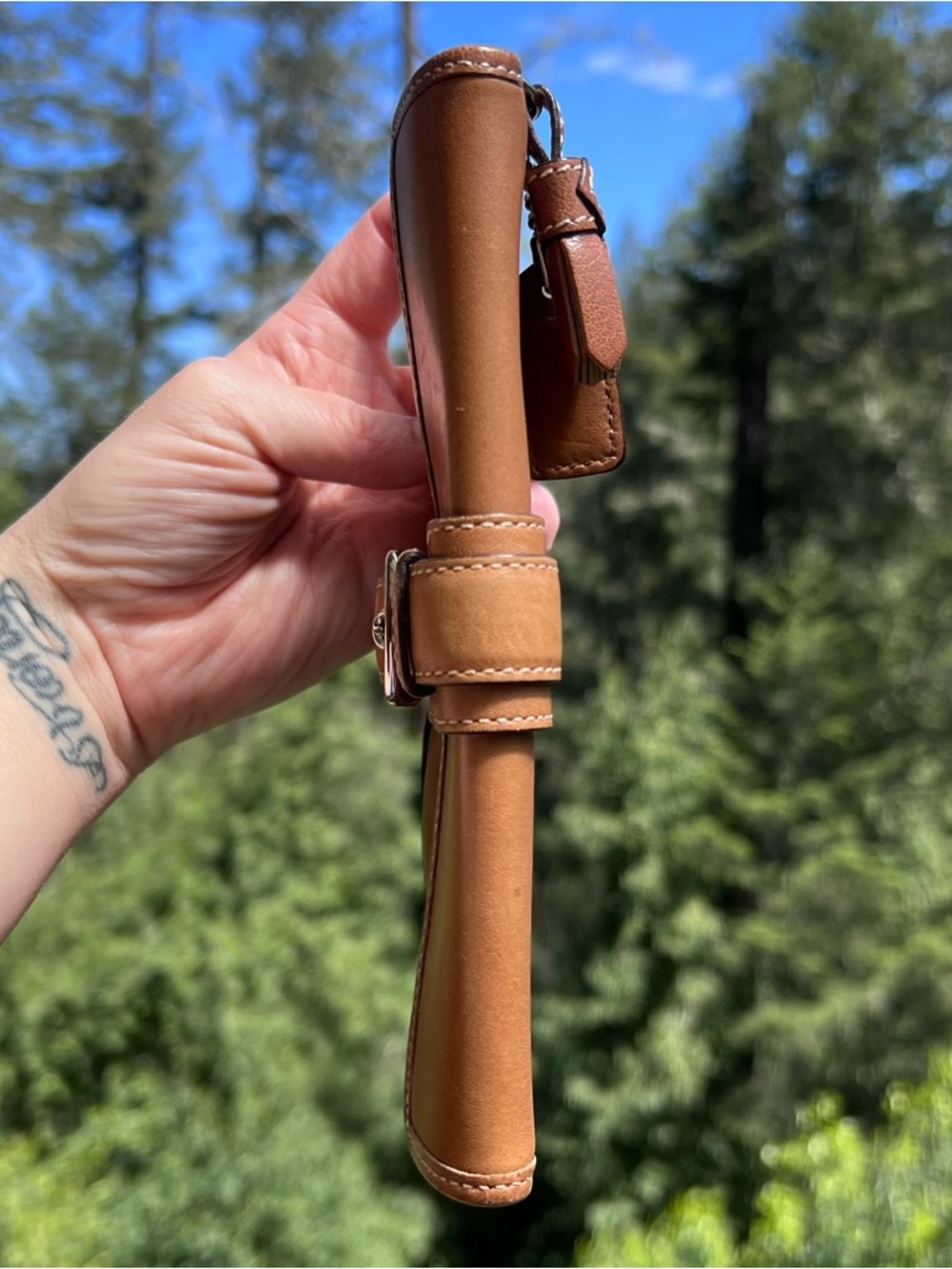 COACH VINTAGE Brown Leather Clutch with Wallet Closing Flap and Tassel AUTHENTIC - Picture 11 of 13